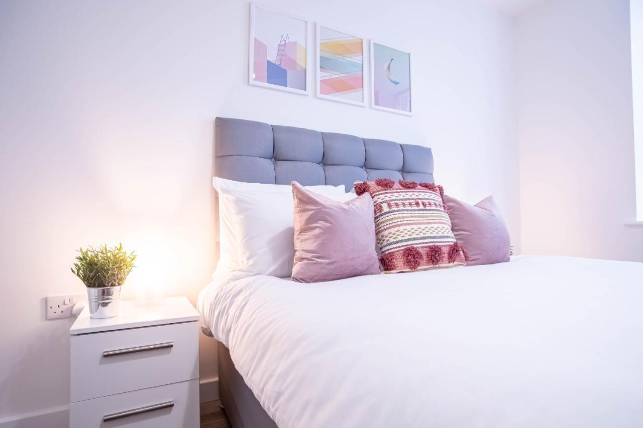 Luxury Apartments Available Next To Train Station - The Wallgate Apartments Wigan - Free Parking Ngoại thất bức ảnh