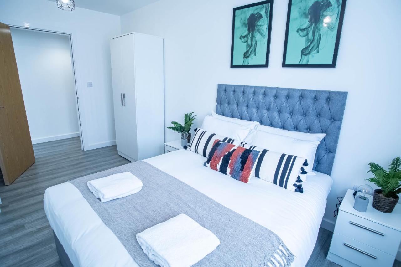 Luxury Apartments Available Next To Train Station - The Wallgate Apartments Wigan - Free Parking Ngoại thất bức ảnh