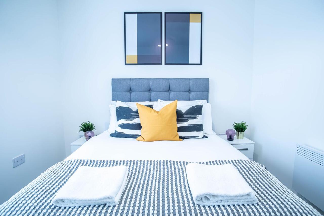 Luxury Apartments Available Next To Train Station - The Wallgate Apartments Wigan - Free Parking Ngoại thất bức ảnh