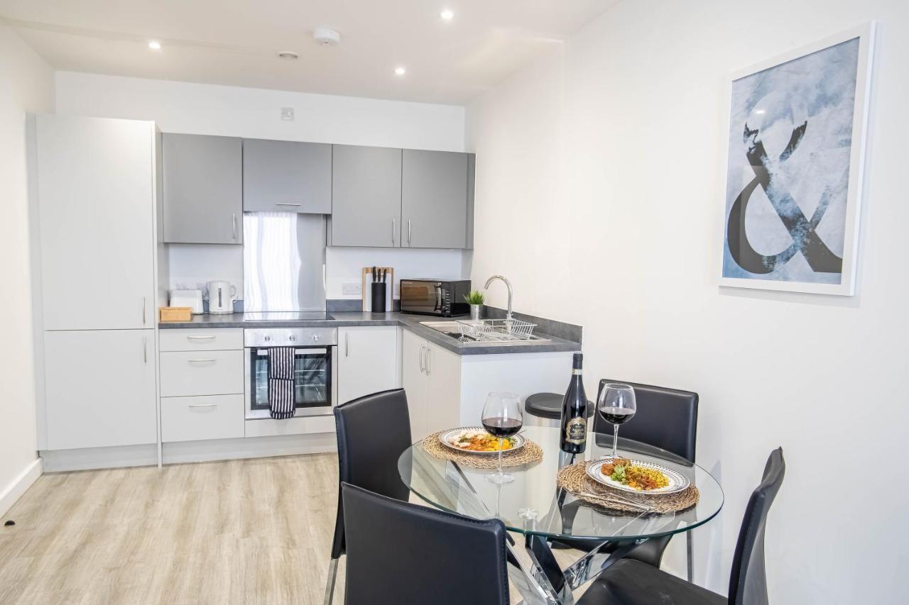 Luxury Apartments Available Next To Train Station - The Wallgate Apartments Wigan - Free Parking Ngoại thất bức ảnh