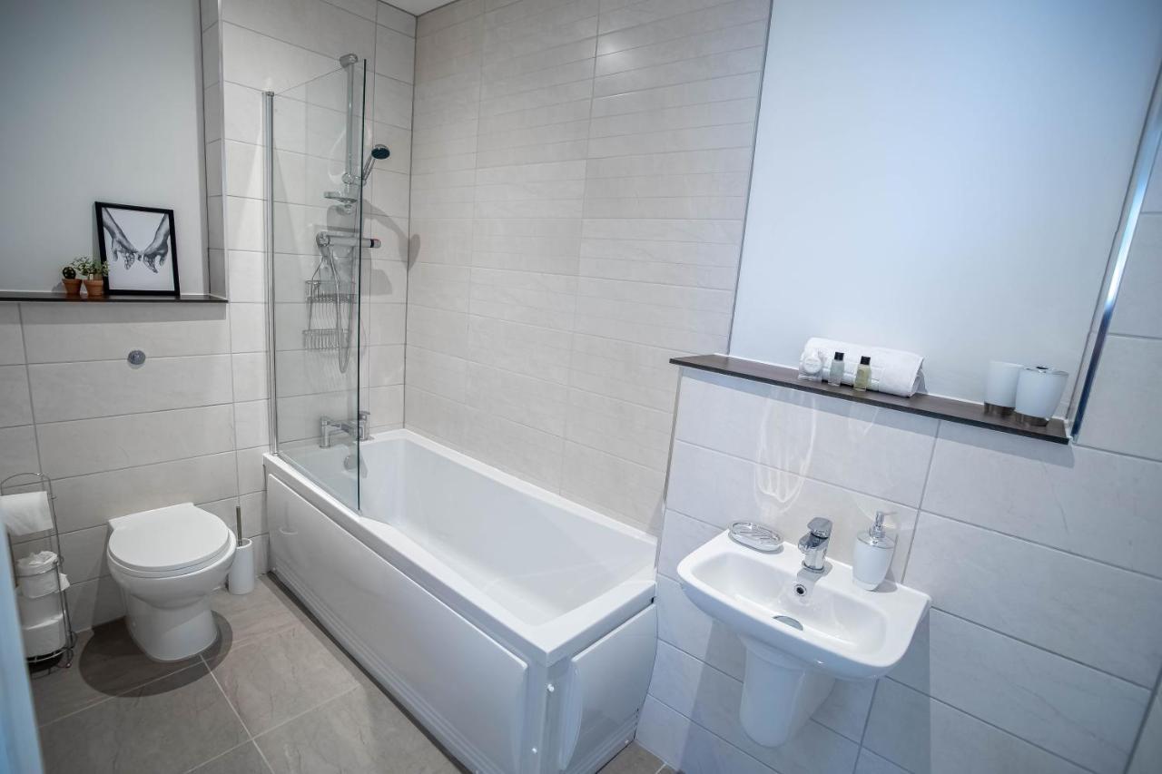 Luxury Apartments Available Next To Train Station - The Wallgate Apartments Wigan - Free Parking Ngoại thất bức ảnh