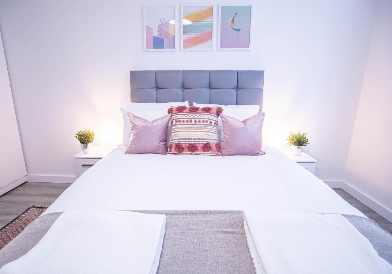 Luxury Apartments Available Next To Train Station - The Wallgate Apartments Wigan - Free Parking Ngoại thất bức ảnh
